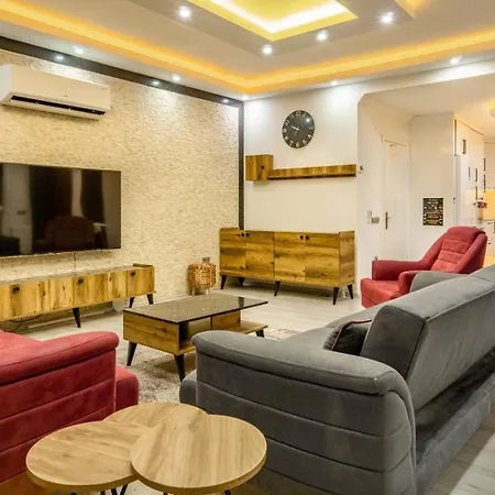 عظيم Villa